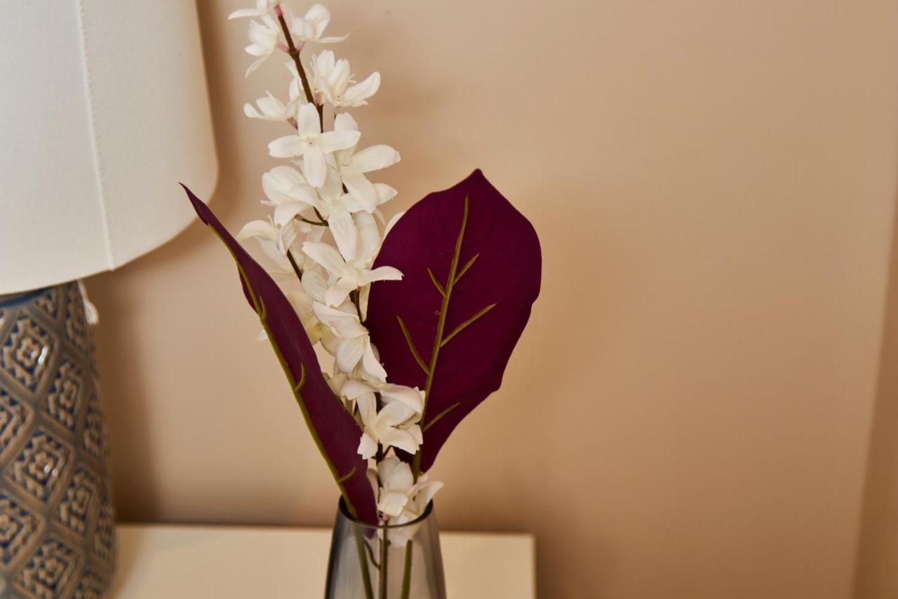The Stunning Central Harrogate Abode - Sleeps 6 Екстер'єр фото